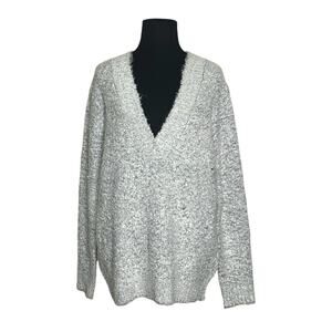 Forever 21 gray black knit long sleeves v neck sweater size M